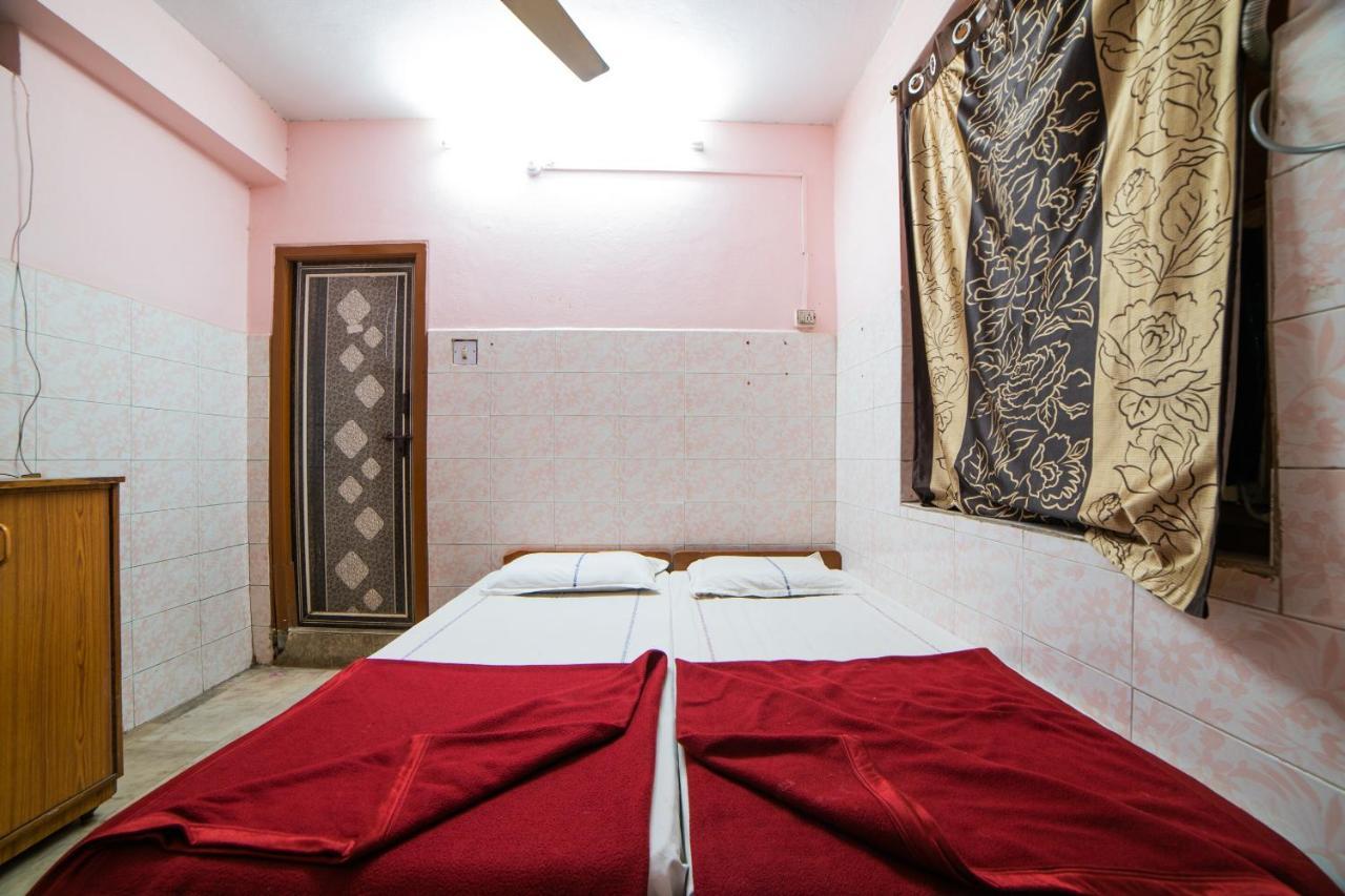 Hotel O Sree Radha Lodge Near Snow World Secundurabad Buitenkant foto