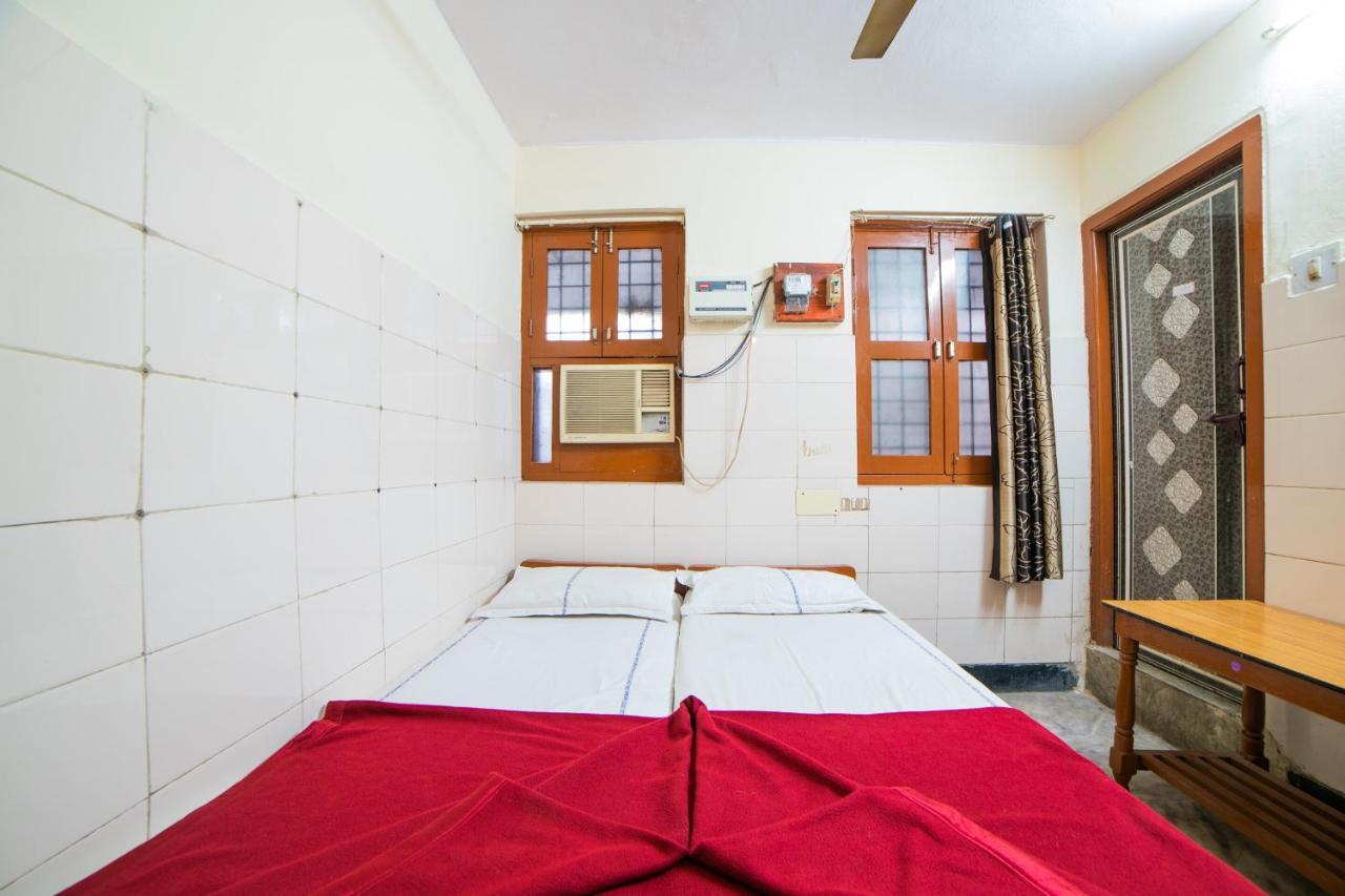 Hotel O Sree Radha Lodge Near Snow World Secundurabad Buitenkant foto