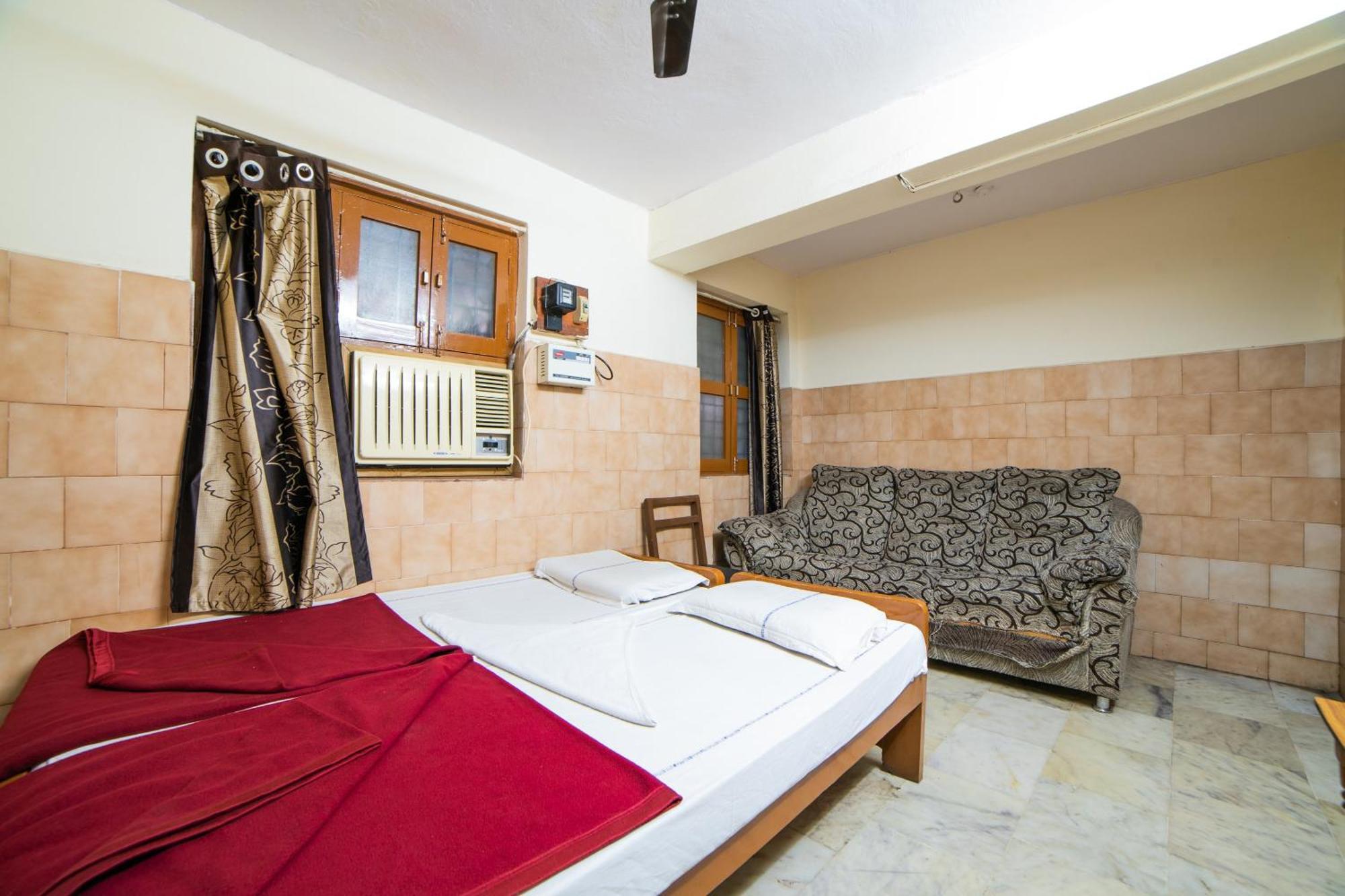 Hotel O Sree Radha Lodge Near Snow World Secundurabad Buitenkant foto
