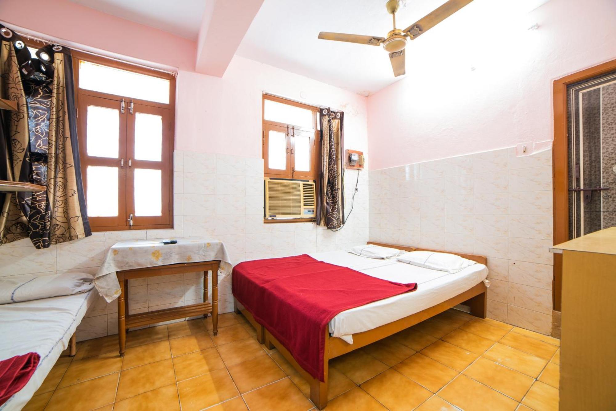 Hotel O Sree Radha Lodge Near Snow World Secundurabad Buitenkant foto