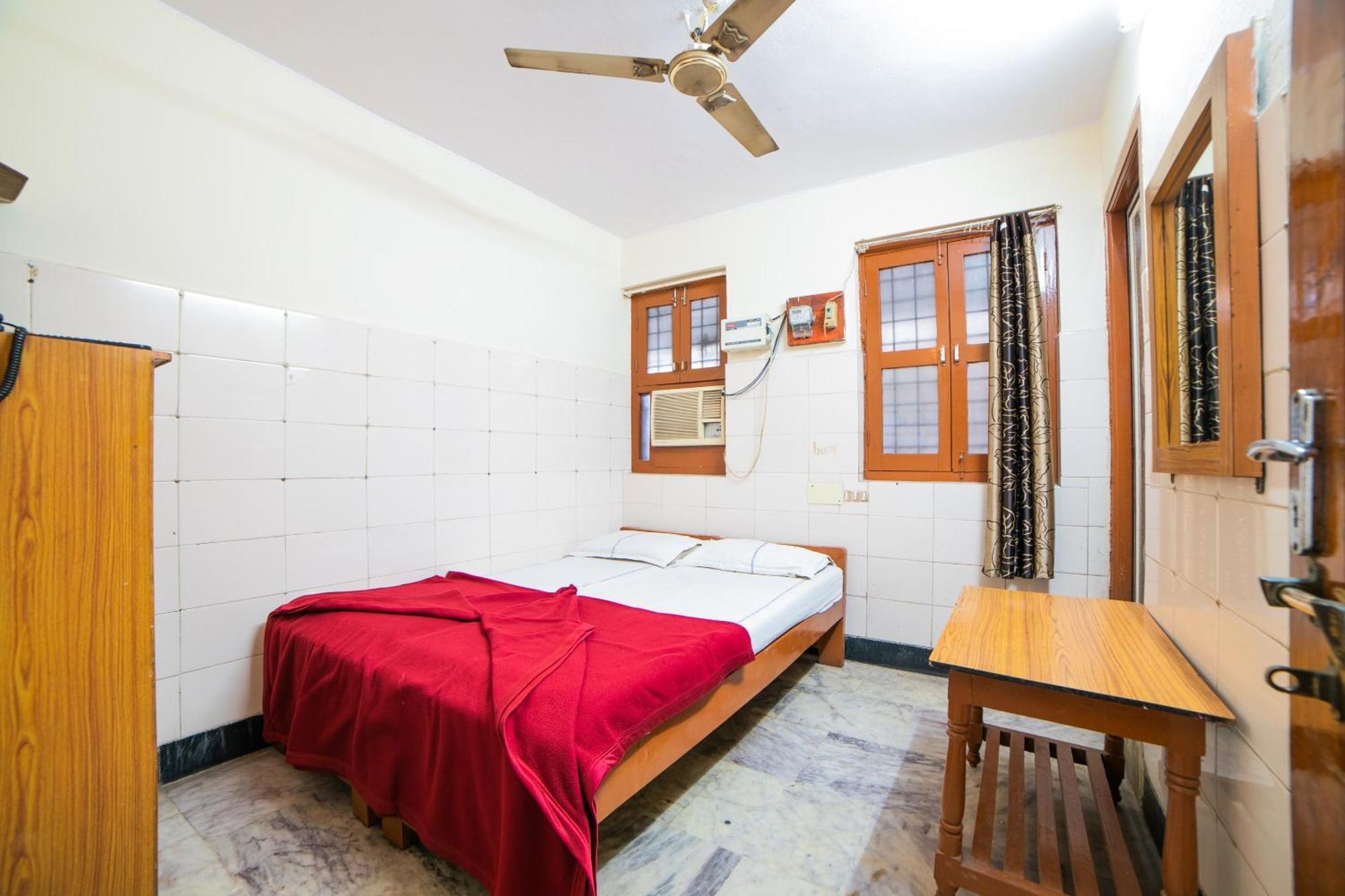 Hotel O Sree Radha Lodge Near Snow World Secundurabad Buitenkant foto