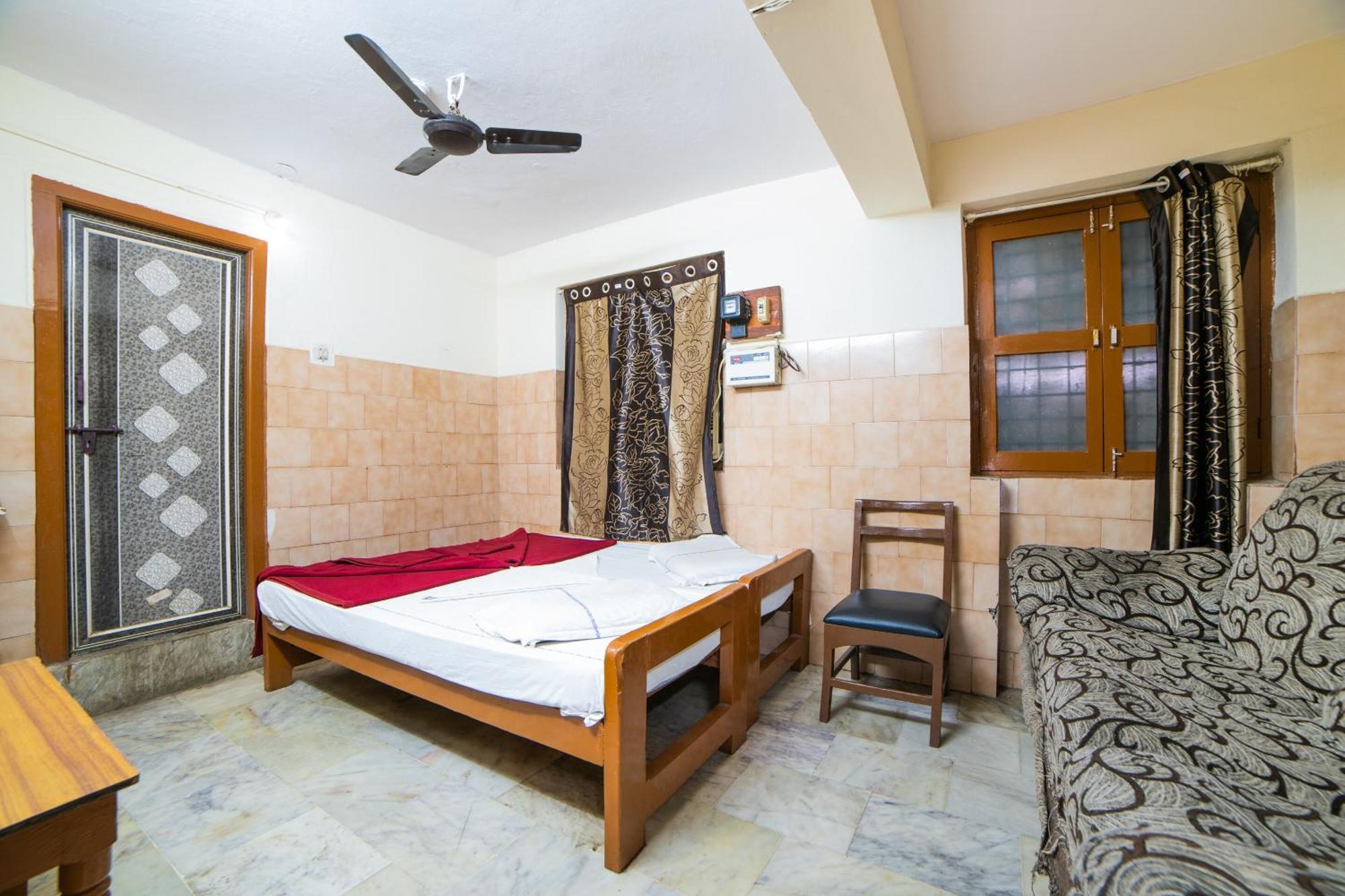 Hotel O Sree Radha Lodge Near Snow World Secundurabad Buitenkant foto